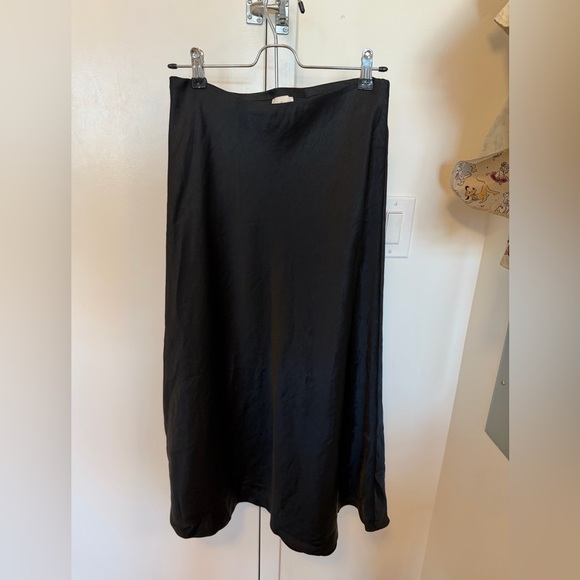 Wilfred Dresses & Skirts - Wilfred Black Satin Midi Slip Skirt